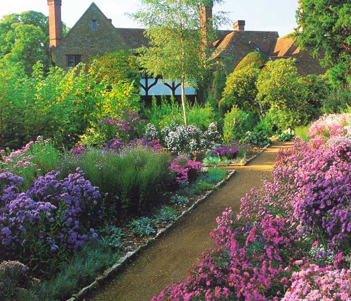 Повышает ли сад стоимость дома?