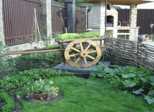 Как создать в саду декоративный огород?